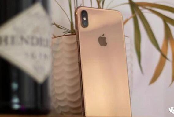 iPhone XS Max开机时卡住，无法正常启动怎么办？