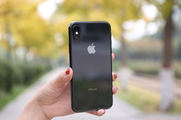 iPhone销量中国跌3成 IDC:苹果本地服务也无优势