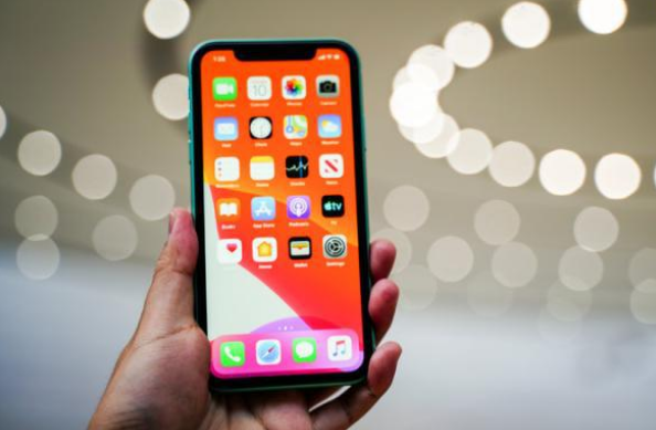 苹果iOS 13系统推送正式版:深色模式来了与贝壳王子运行速度翻倍