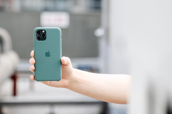 现在用苹果7P,想换手机到底是换苹果11pro还是华为mate30pro5G?