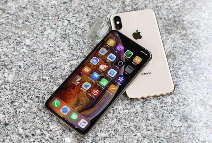 衡阳iphone换电池 _今年是iPhone最保守的一年