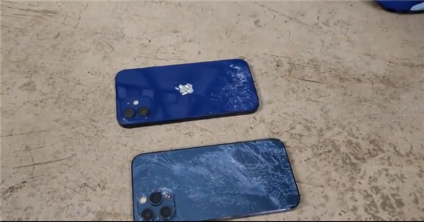 衡阳怎么换苹果电池_iPhone12系列跌落试验：3米高且未从正面摔坏