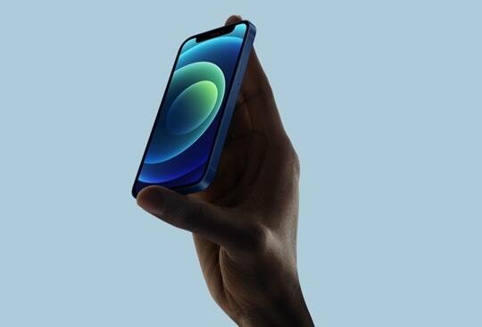 天津苹果XS进水黑屏怎么办_iPhone 12系列销量破亿：Max卖的最好
