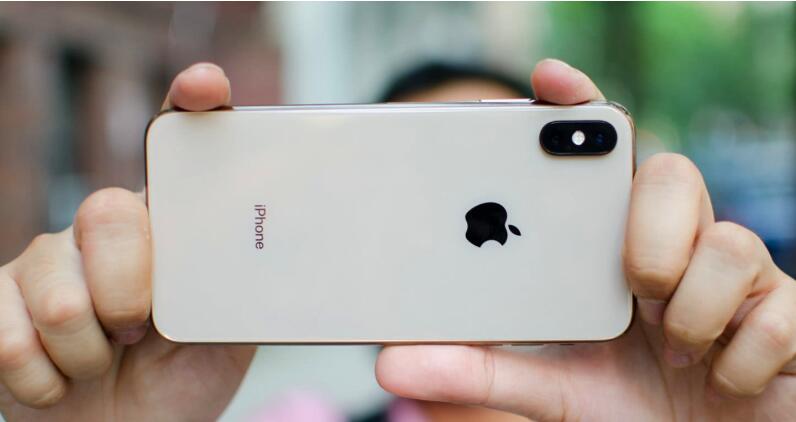 苹果手机维修点分享iPhone XS手机换电池维修教程